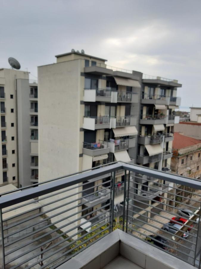 Kosmos Service Apartment Open View 2 塞萨洛尼基 外观 照片